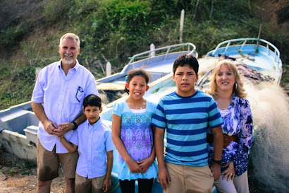 Family in Manta Ecuador