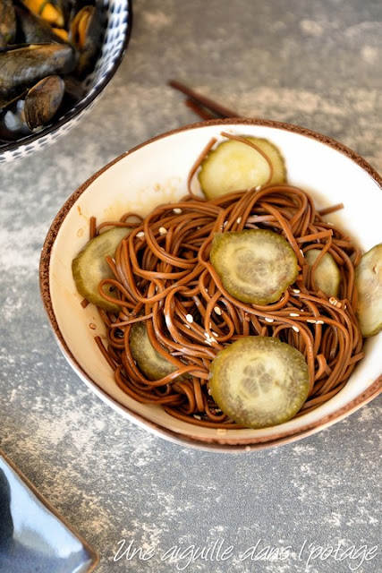 Moules au gingembre et nouilles soba 