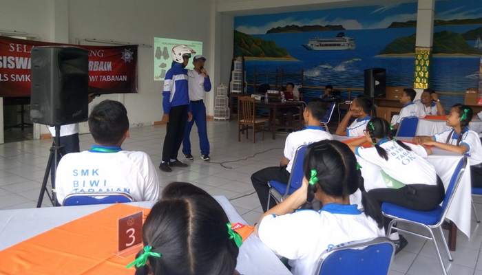 Edukasi Safety Riding Astra Motor Sasar Pelajar SMA di Tabanan