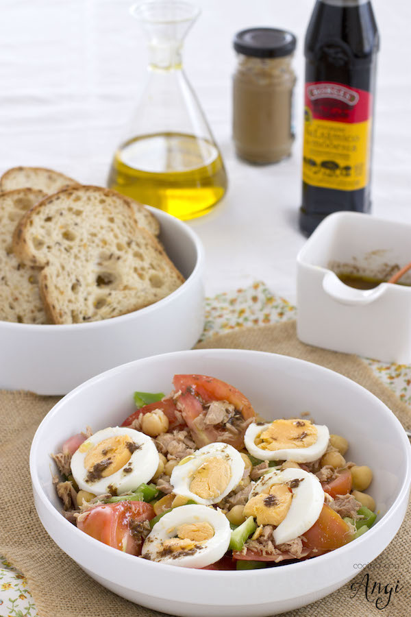 Cocina con Angi Ensalada de garbanzos con atún y huevo