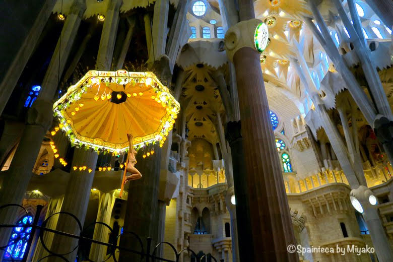 世界遺産サグラダ·ファミリア教会の内部 Basílica de la Sagrada Família, Barcelona