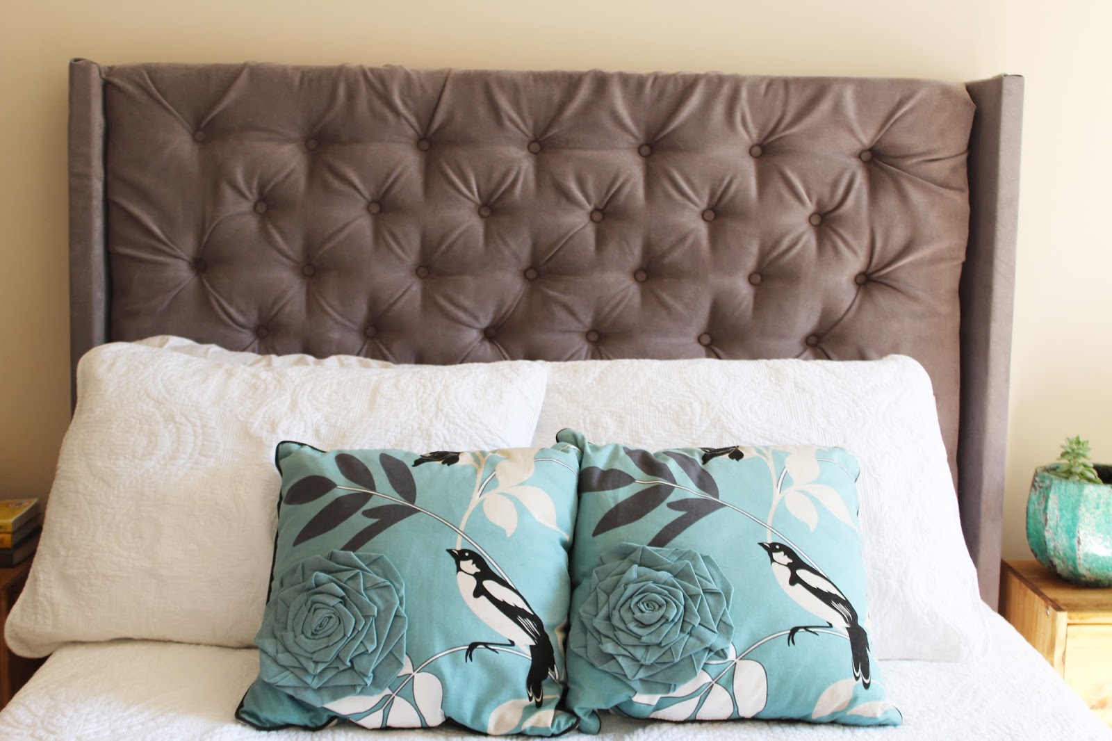 Making Restorations DIY "no sew" tufted headboard