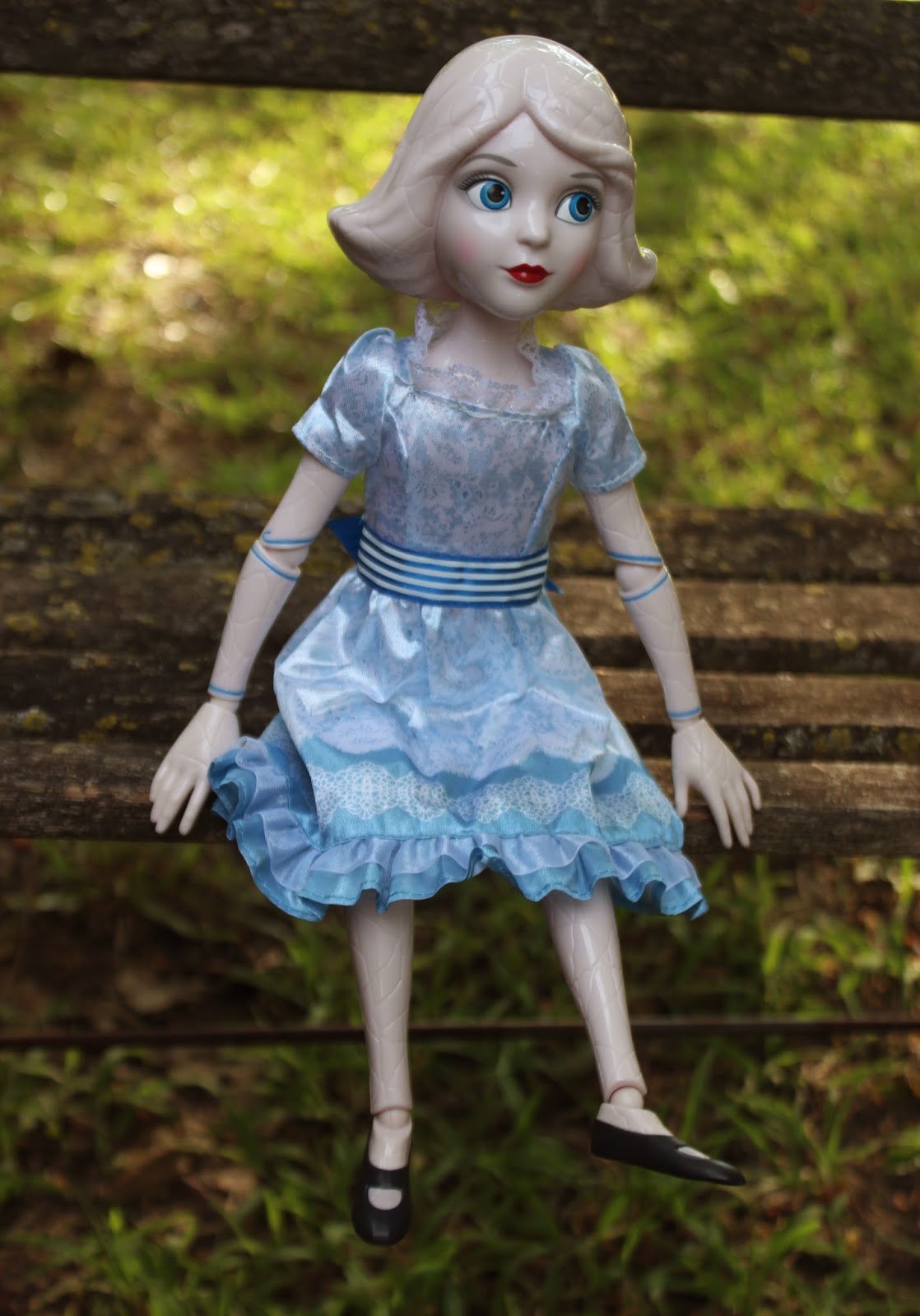 PLANET OF THE DOLLS: Living Dolls Week: Doll-A-Day 180: The China Doll