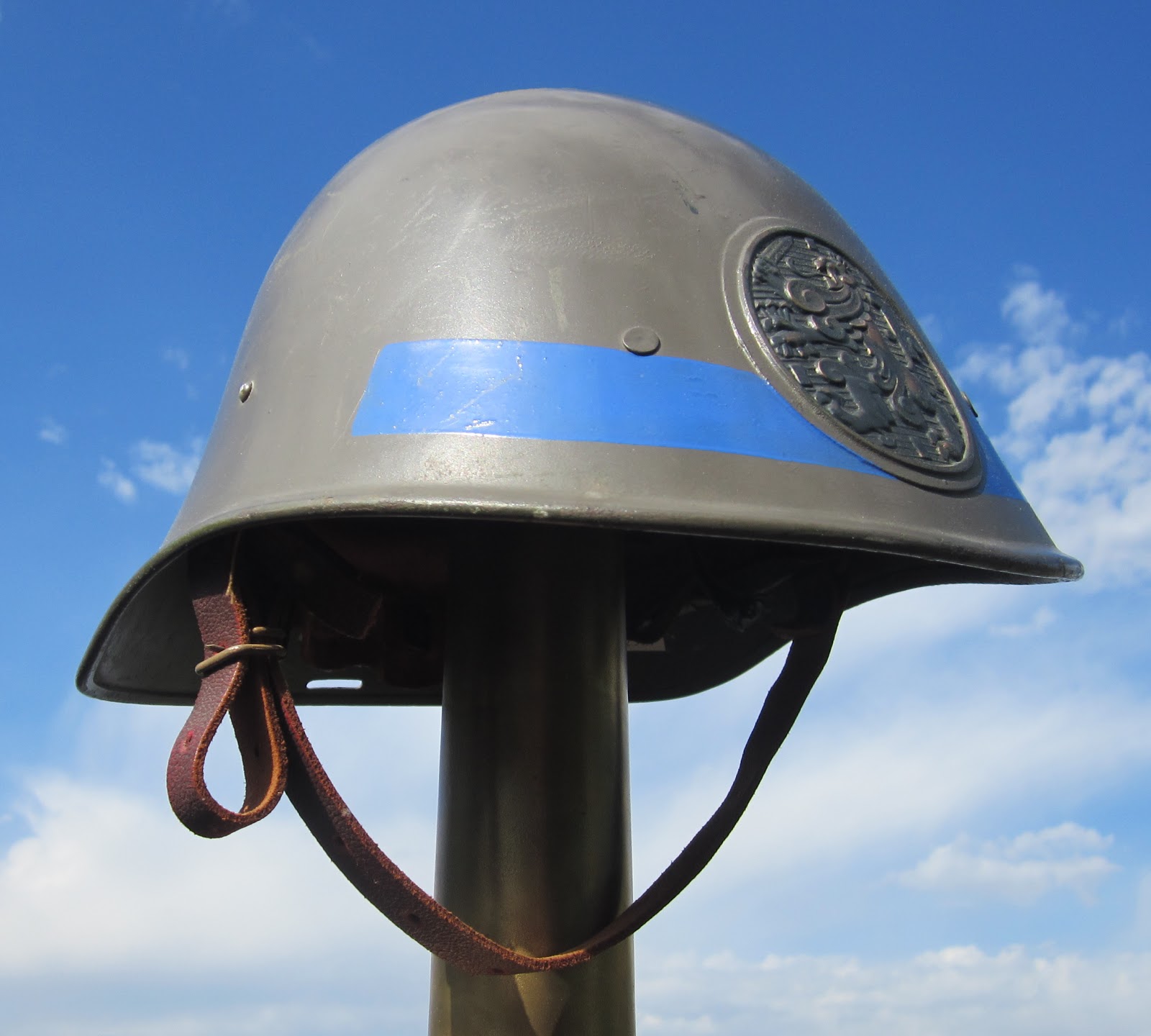 Mannie Gentile Combat Helmets of the 20th Century Dutch Treat
