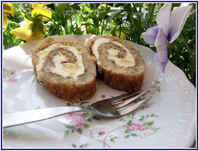 Lecker mit Geri: Bananen-Biskuitrolle - Бананово руло