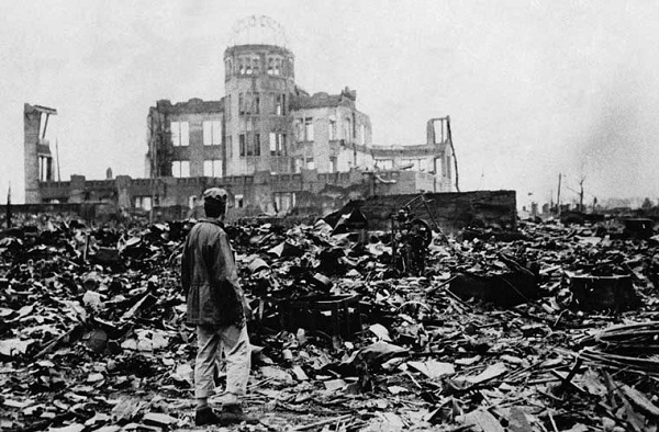 Bị đánh bom nguyên tử vì sao người Nhật lại cúi đầu kính trọng tướng Mỹ