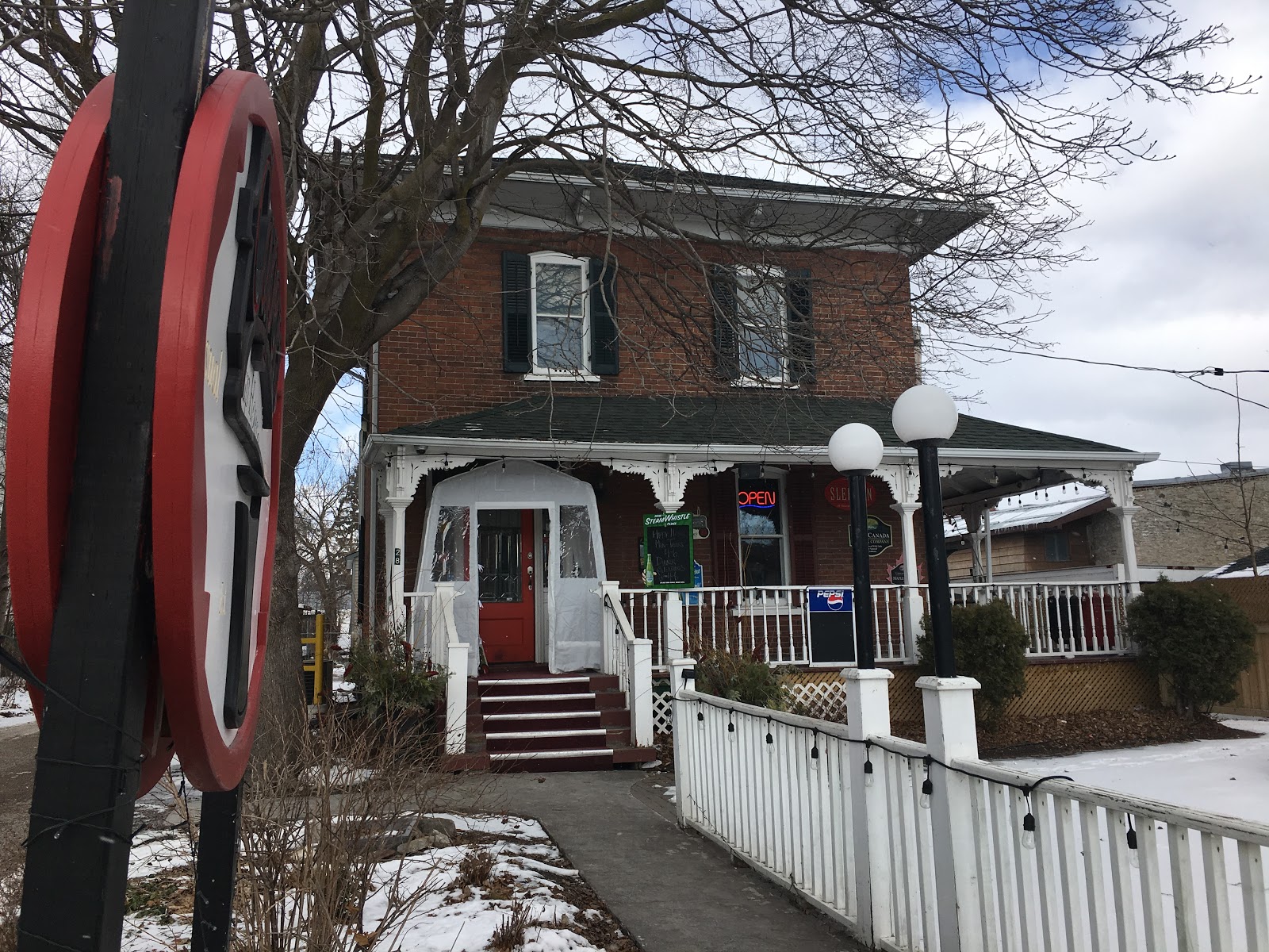 The Brad Sinclair Team Waterfront Real Estate Capers Tap House in