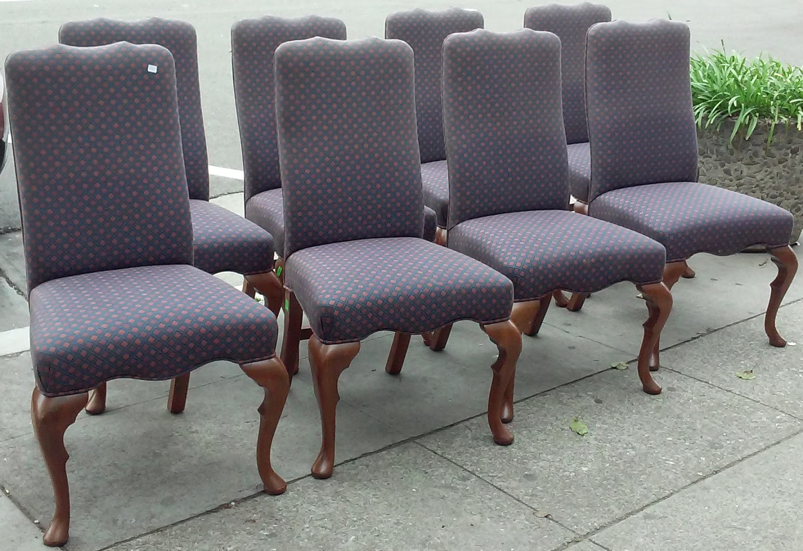 UHURU FURNITURE & COLLECTIBLES SOLD **BARGAIN BUY** 13007 Set of 8