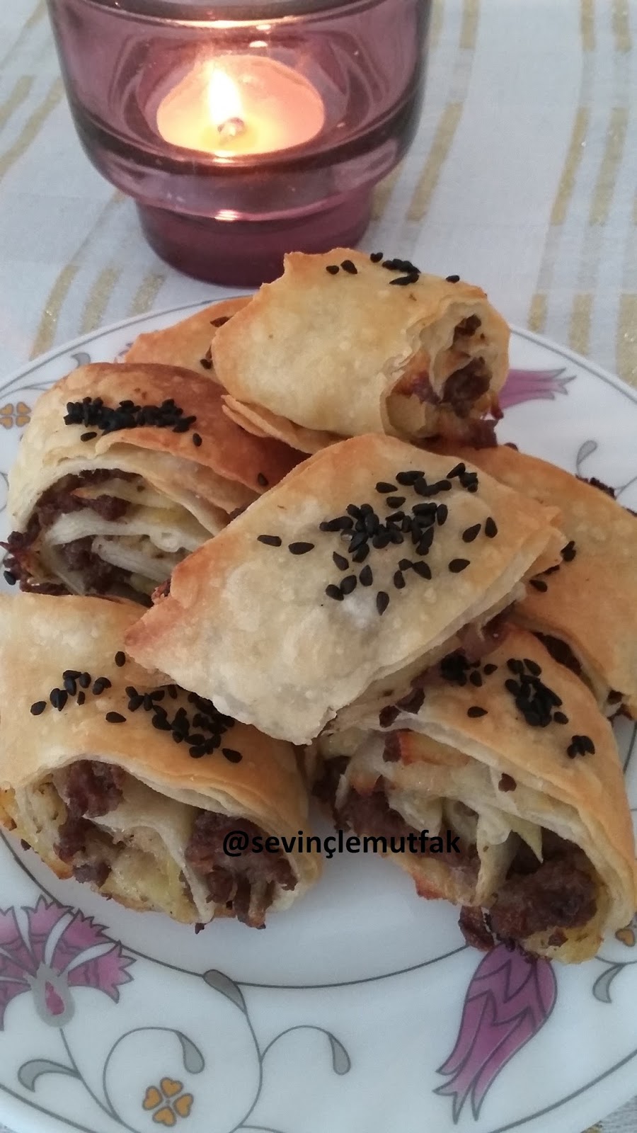 Kıymalı Çıtır Börek Kıymalı Çıtır Börek