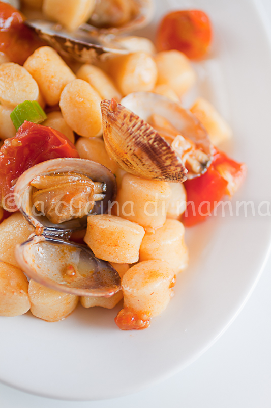 Gnocchetti vongole veraci, asparagi e pomodorini la cucina di mamma