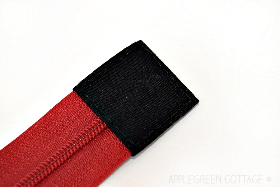 How To Sew A Zipper Tab AppleGreen Cottage