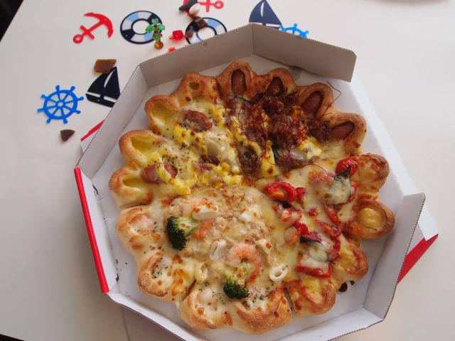 Hot Dog Pizza Crust Japan Hot Dog Pizza Crust Japan