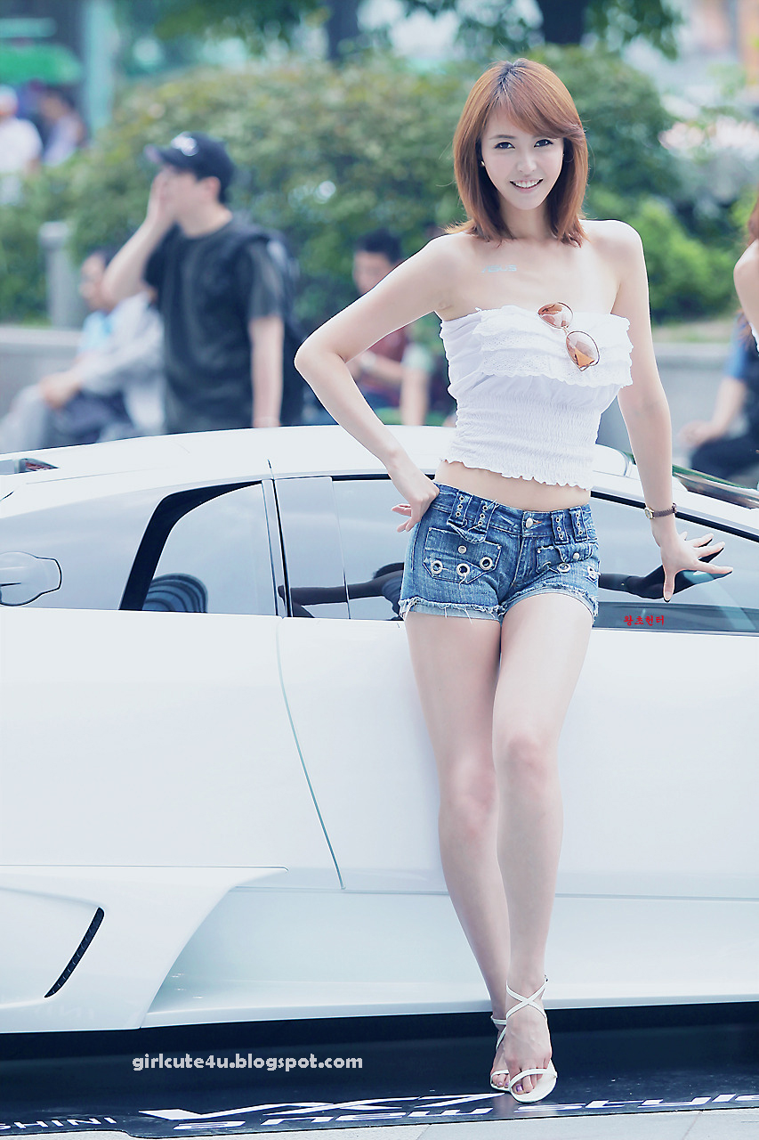 xxx nude girls: Ju Da Ha - ASUS Lamborghini VX7 Roadshow