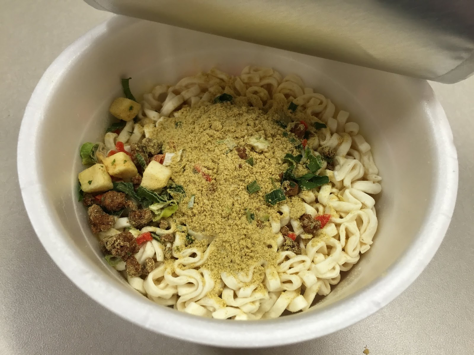 Kare Udon and Ace Cook Super Cup Satay Noodles Review