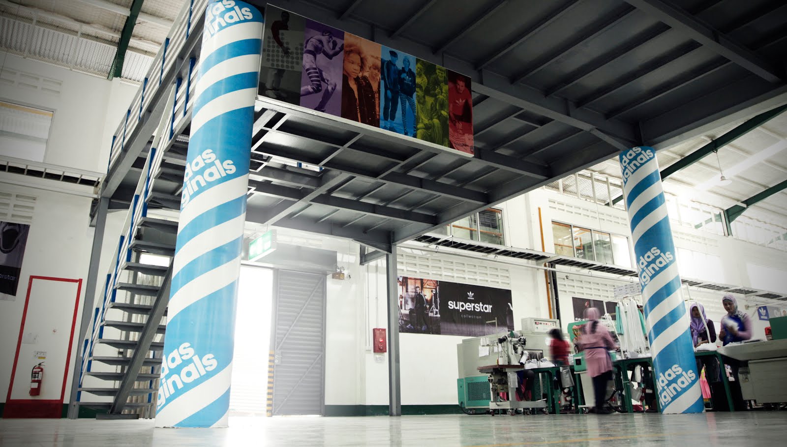 The One with Adidas Shoe Factory Sky-bridge artsitektur When Art and Function Meets The One with Adidas Shoe Factory Sky-bridge artsitektur When Art and Function Meets