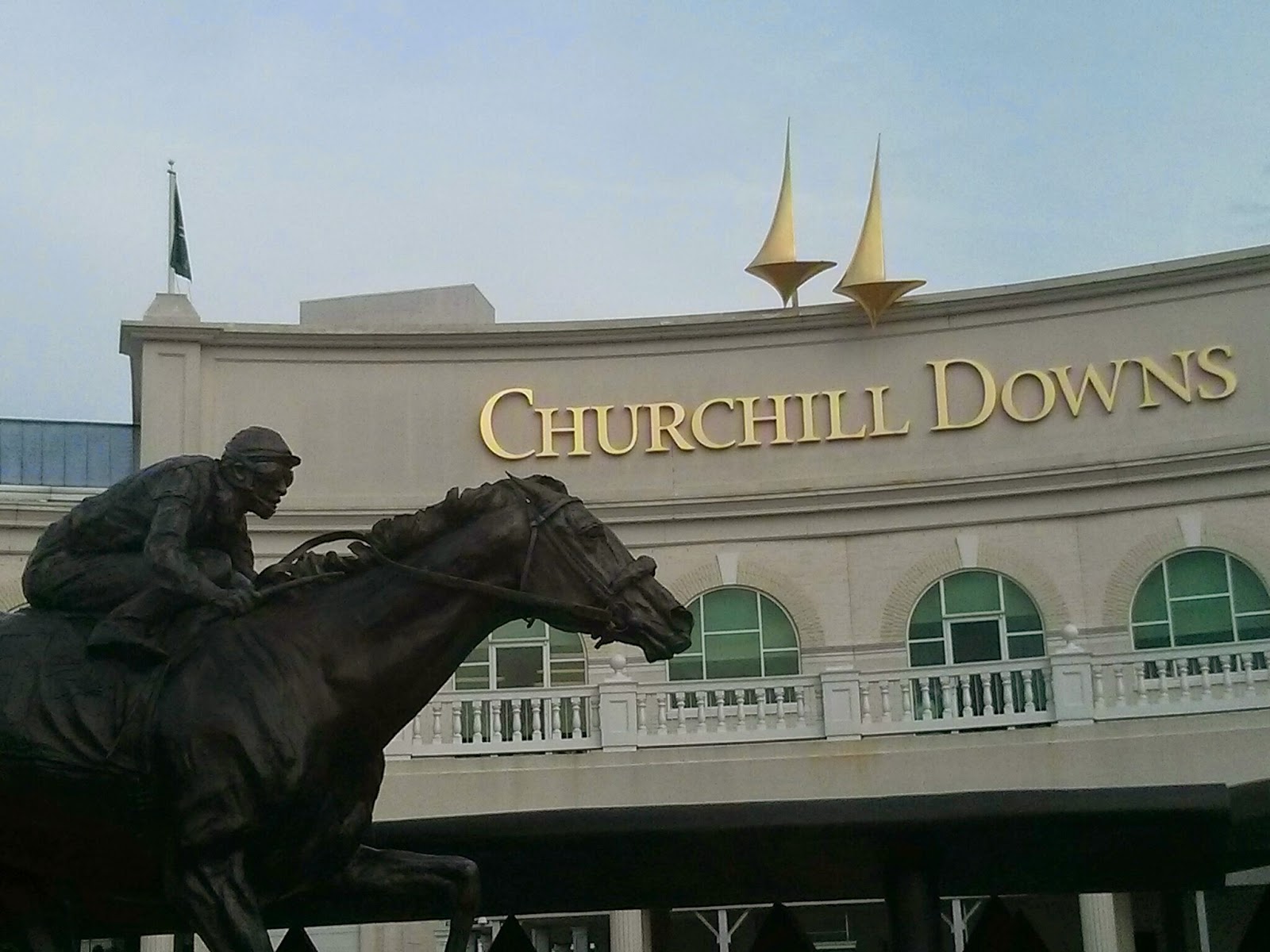 Louisville, KY: Churchill Downs Spring Meet (6/7) - Explore This City