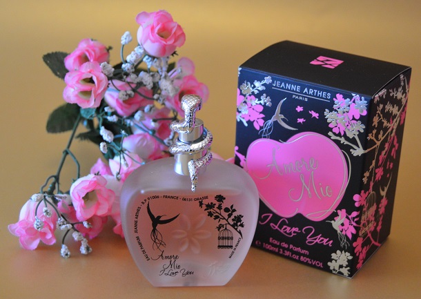 El Perfume del Mes ? ?Amore Mio I Love You? de JEANNE ARTHES
