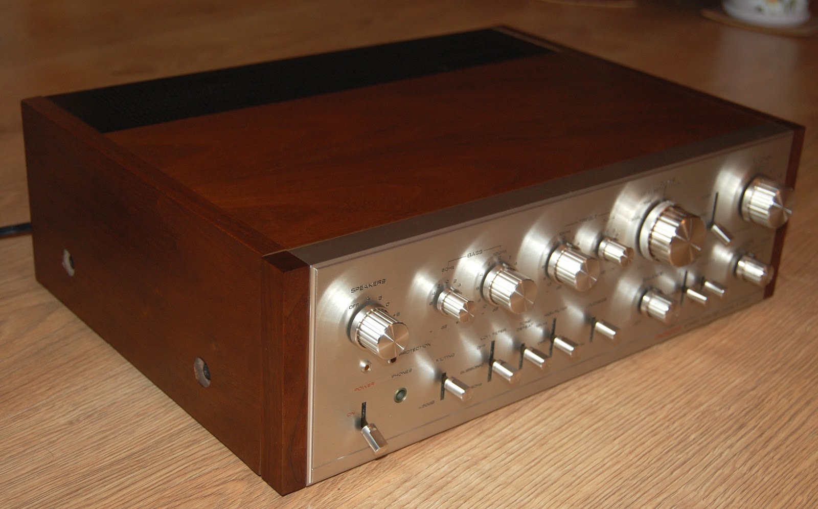 Golden Age Of Audio PIONEER SA910 Amplifier