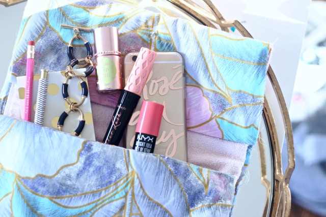 Pastels & Pastries- 'This Can Be Beautiful" Tiffany Pratt DIY pillow case clutch Pastels & Pastries- 'This Can Be Beautiful" Tiffany Pratt DIY pillow case clutch