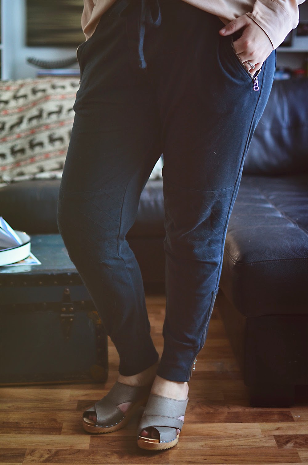 gap moto joggers