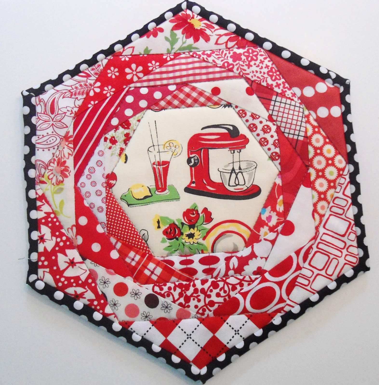 Pinkadot Quilts More Mug Rugs