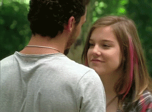 imagem-casal-romantico-se-beijam.gif