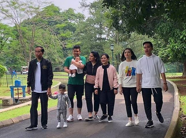 10 Potret Keharmonisan Keluarga Orang No 1 Indonesia Presiden Jokowi 10 Potret Keharmonisan Keluarga Orang No 1 Indonesia Presiden Jokowi