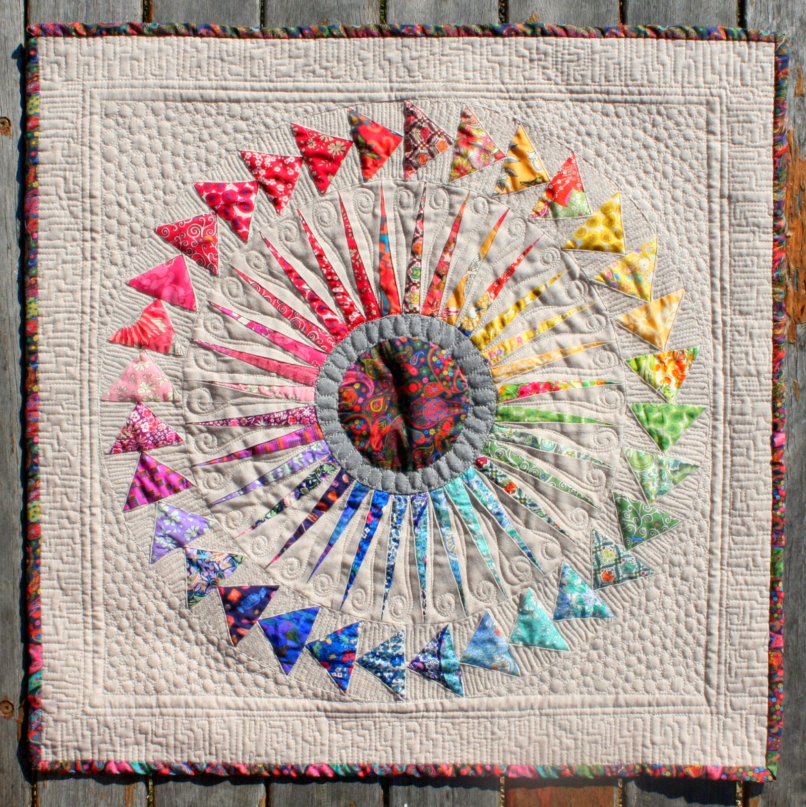 Gone Aussie Quilting New York Beauty Circle of Flying Geese Finish