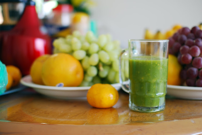 Green Smoothie Drink Healthy Recipe Food Blog 21 shades of Green