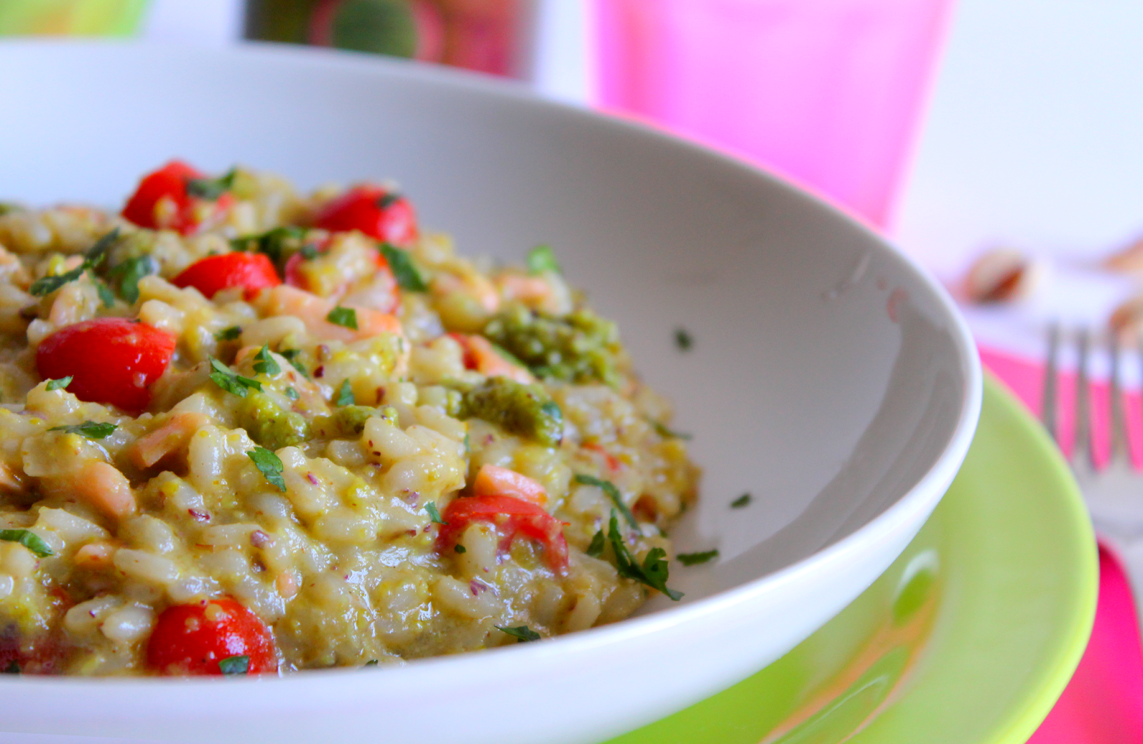 Risotto con Salmone Affumicato, Pesto di Pistacchio e Pomodorini