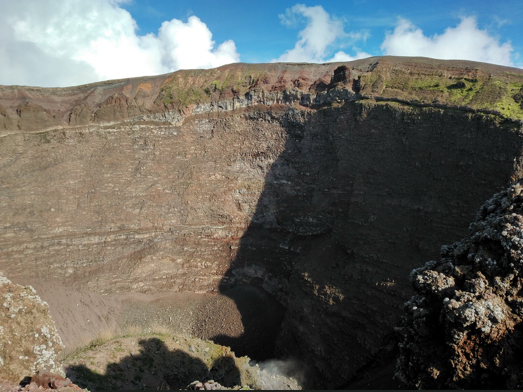 El Vesubio el volcán que destruyó Pompeya Medio Penique