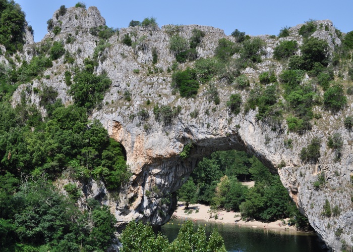 Balade sur le pont d'ar Balade sur le pont d'arc