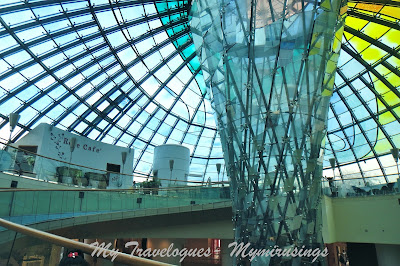 Gorgeous Atriums of the Wafi Mall, Dubai I was going through some of the photos archived inward my laptop when I came across a few of Gorgeous Atriums of the Wafi Mall, Dubai