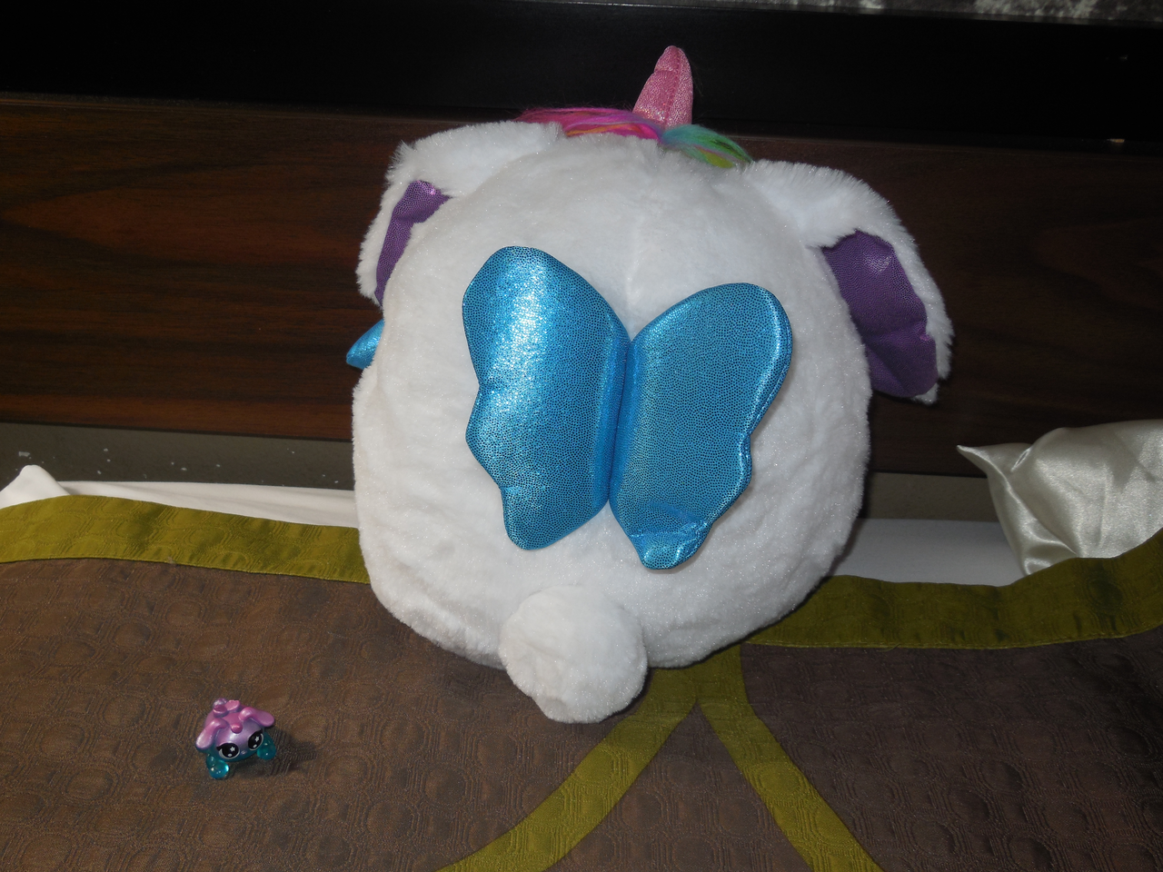Odd Ones Out Floof Plush