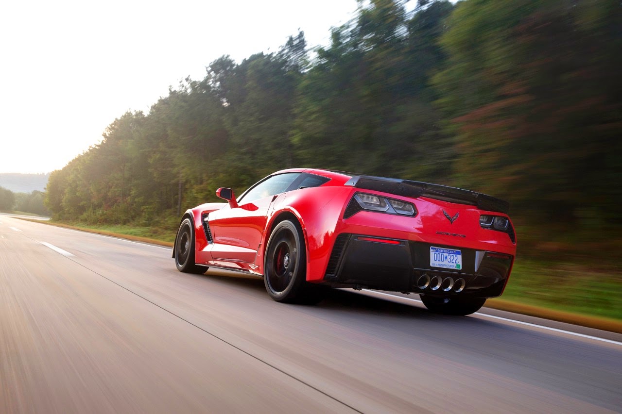 Chevrolet corvette z06 vs nissan gt-r #5