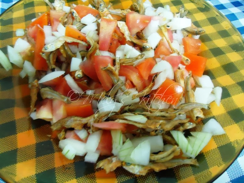 Mely's kitchen Toasted Dilis=Dried Anchovies