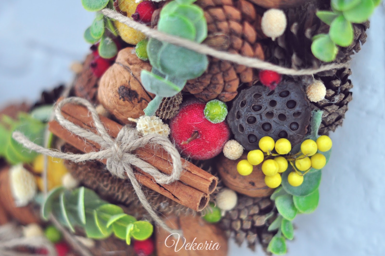 Большой, большой венок - Vekoria. Handmade decor for home