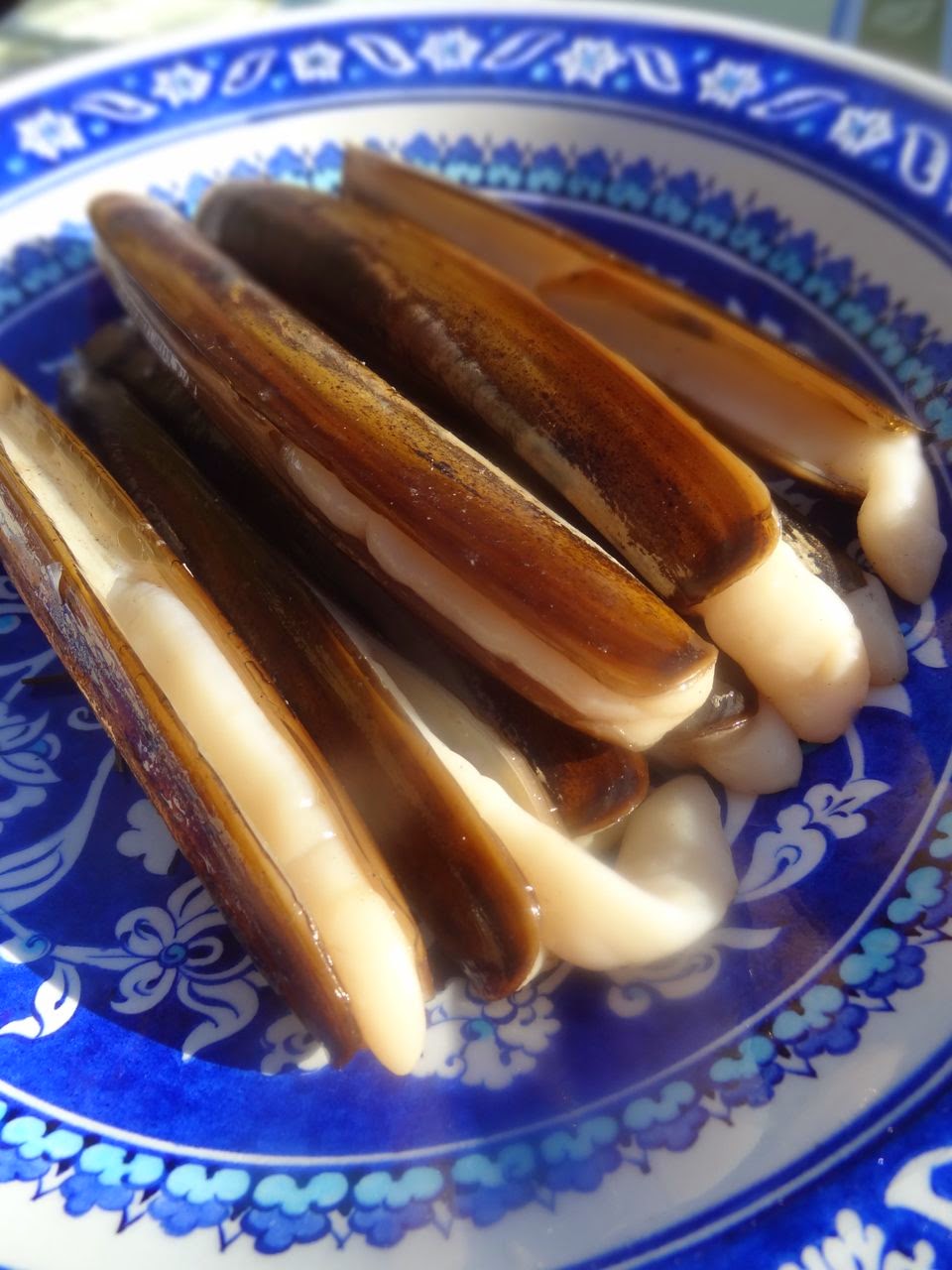 Scrumpdillyicious Baked Razor Clams with Sautéed Bread Crumbs