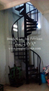 Jasa pembuatan tangga putar murah surabaya sidoarjo indonesia