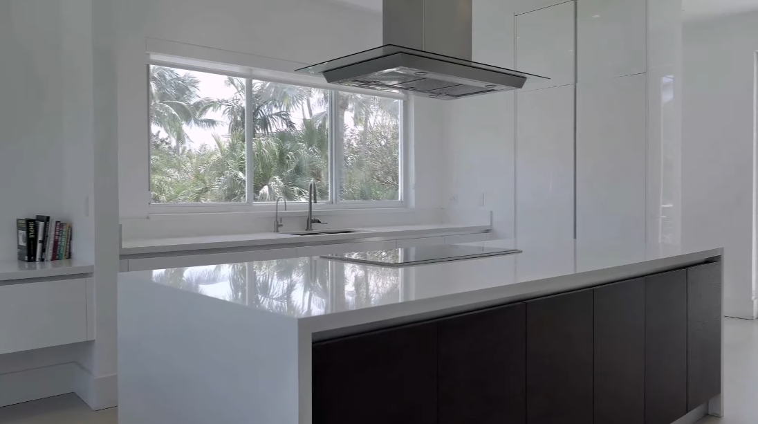33 Interior Design Photos vs. 481 S Mashta Dr, Key Biscayne, FL Luxury Home Tour