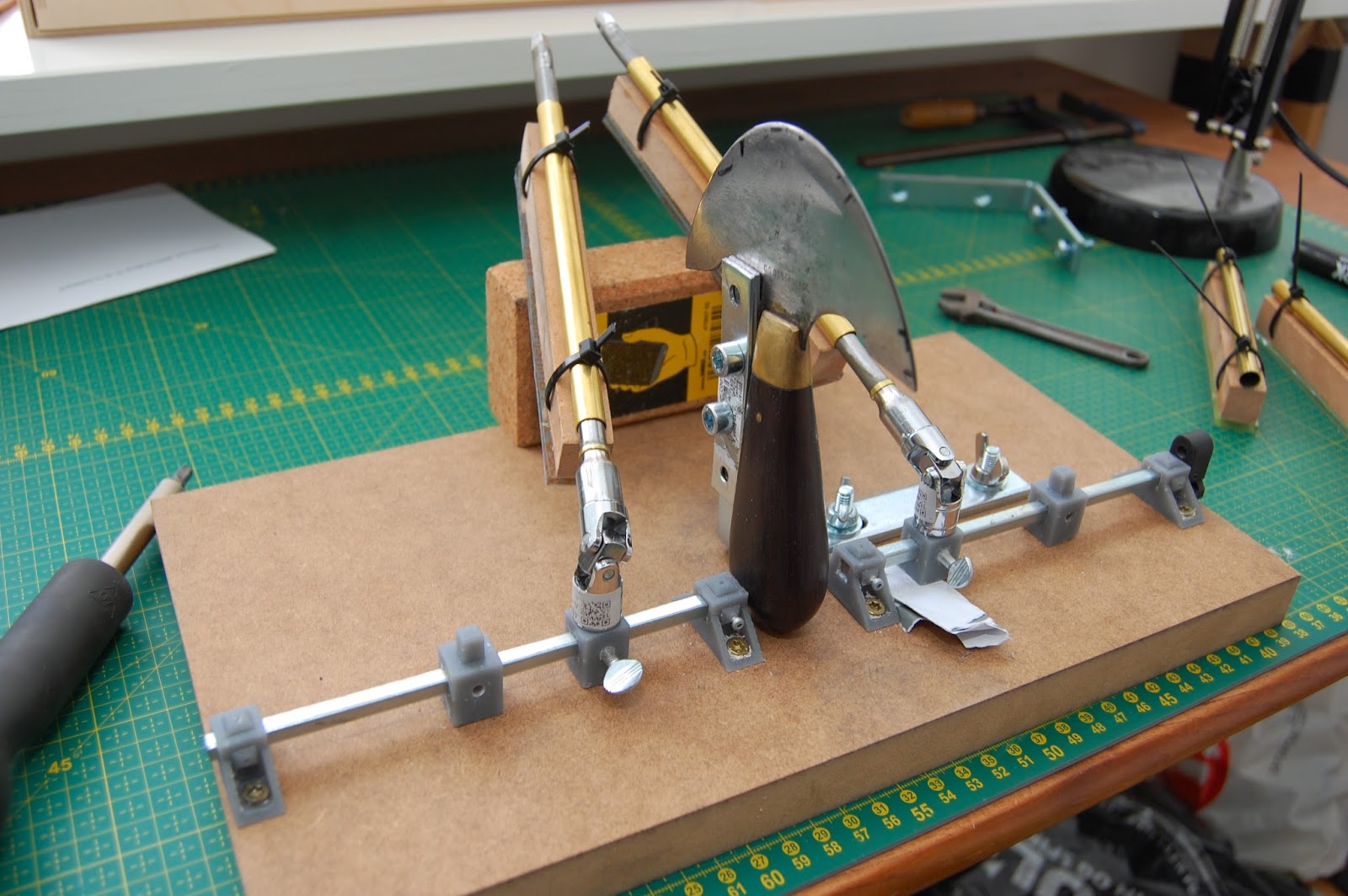 Andersen leather Round knife sharpening jig version 2