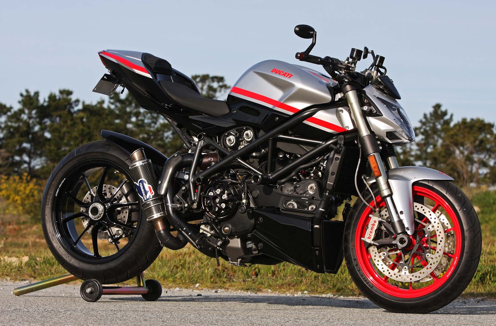 Foto Modifikasi Motor Ducati Kekar