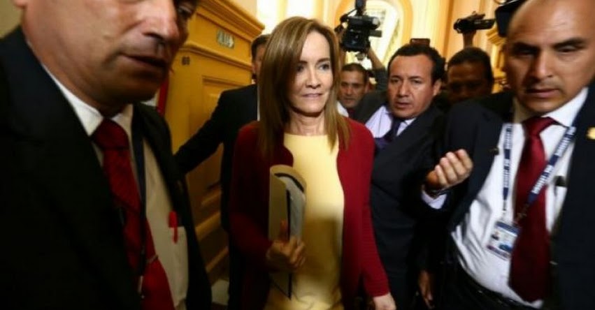 Ministra de Educación explica en el Congreso medidas ante huelga docente Ministra de Educación explica en el Congreso medidas ante huelga docente