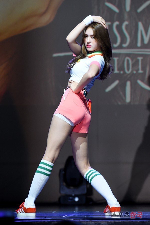 somi.jpg