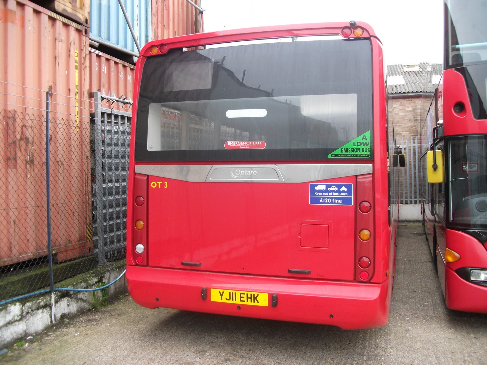 The Circle of London : London United Hounslow Heath Garage [HH