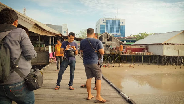 Dermaga Pasar Klandasan - Kucing The Explorer