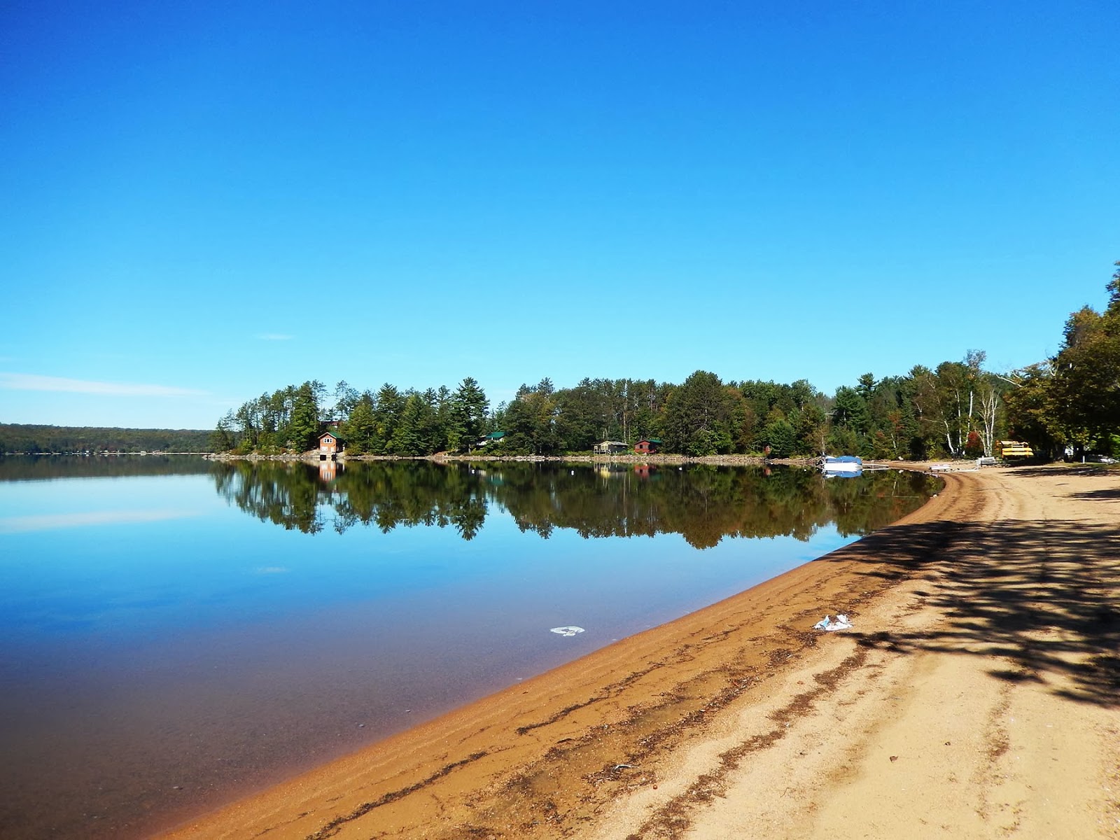 Paul & Betsy's Travel Log September 1623 Halls Lake, Ontario