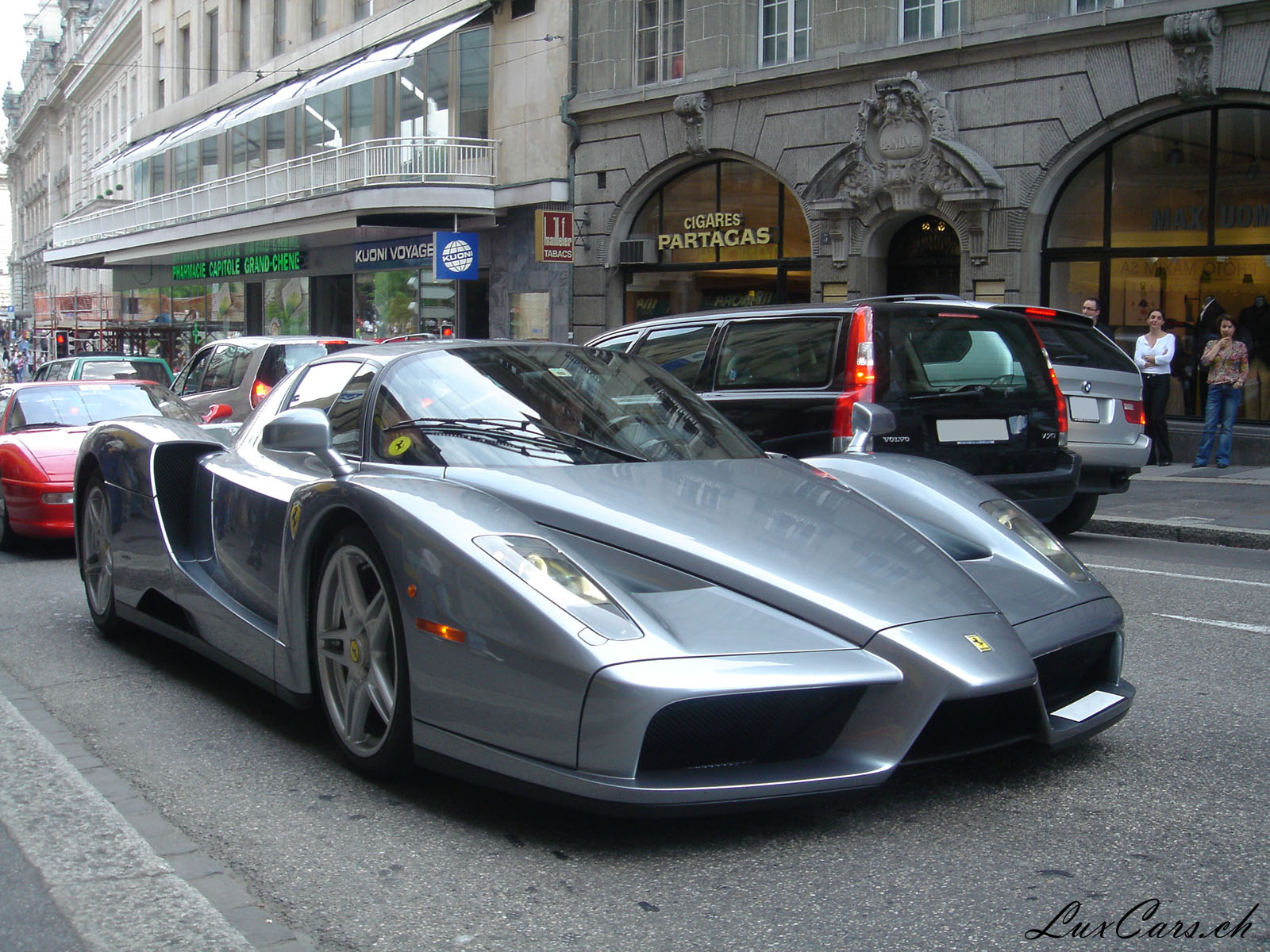 Royal Cars And Bikes Wallpapers Maserati Vs Corvette Maserati Vs Corvette Ferrari Enzo