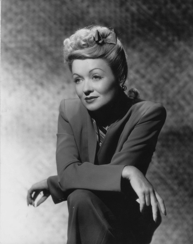 Slice of Cheesecake: Constance Bennett