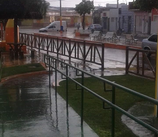 Choveu em várias cidades da região Oeste do RN nesta quarta